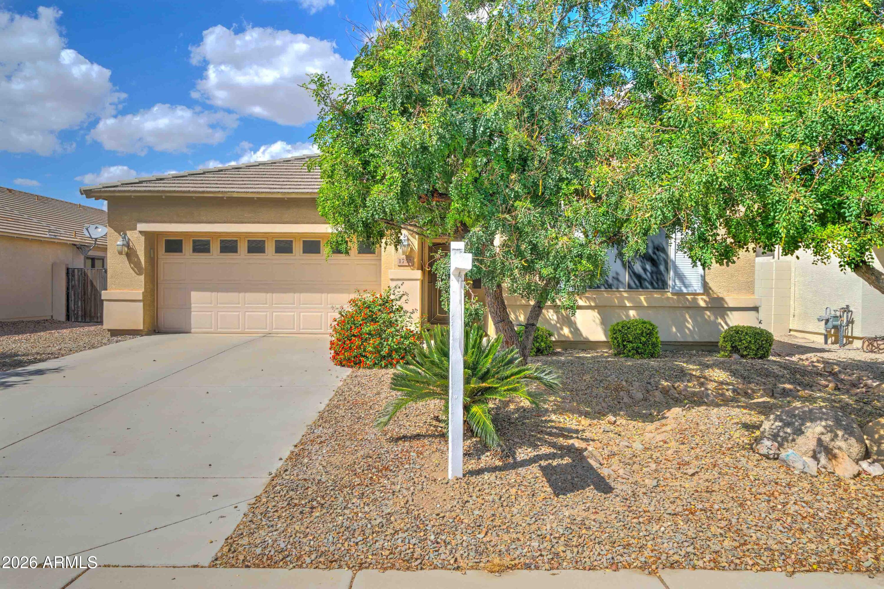 1752 E Debbie Drive — photo