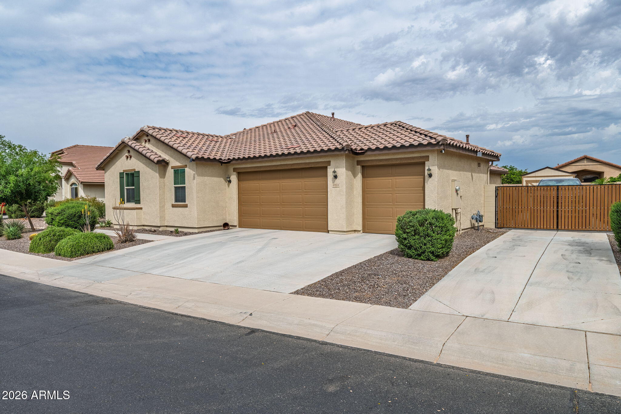 40614 W Hopper Drive — photo