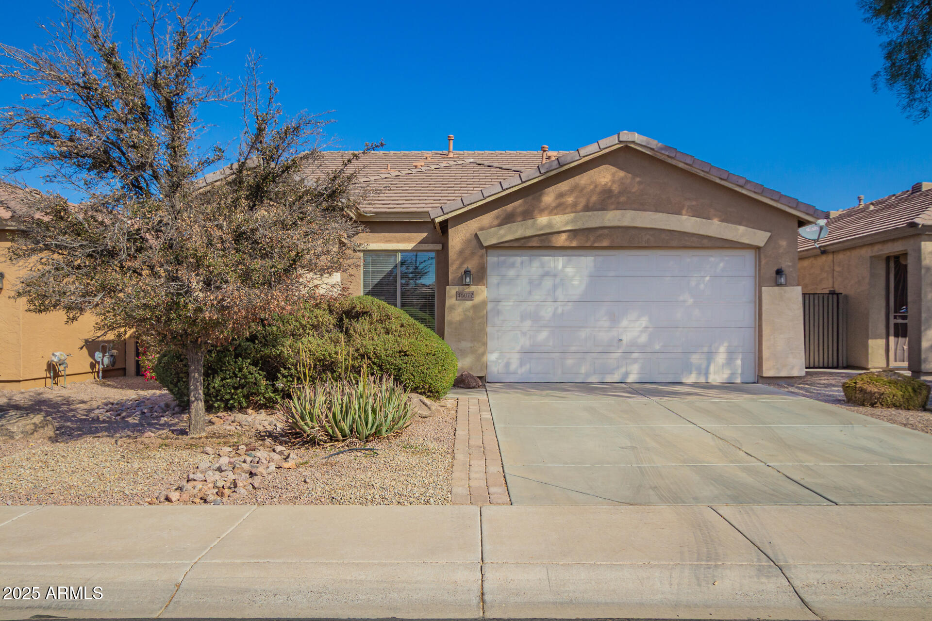 46072 W Barbara Lane — photo