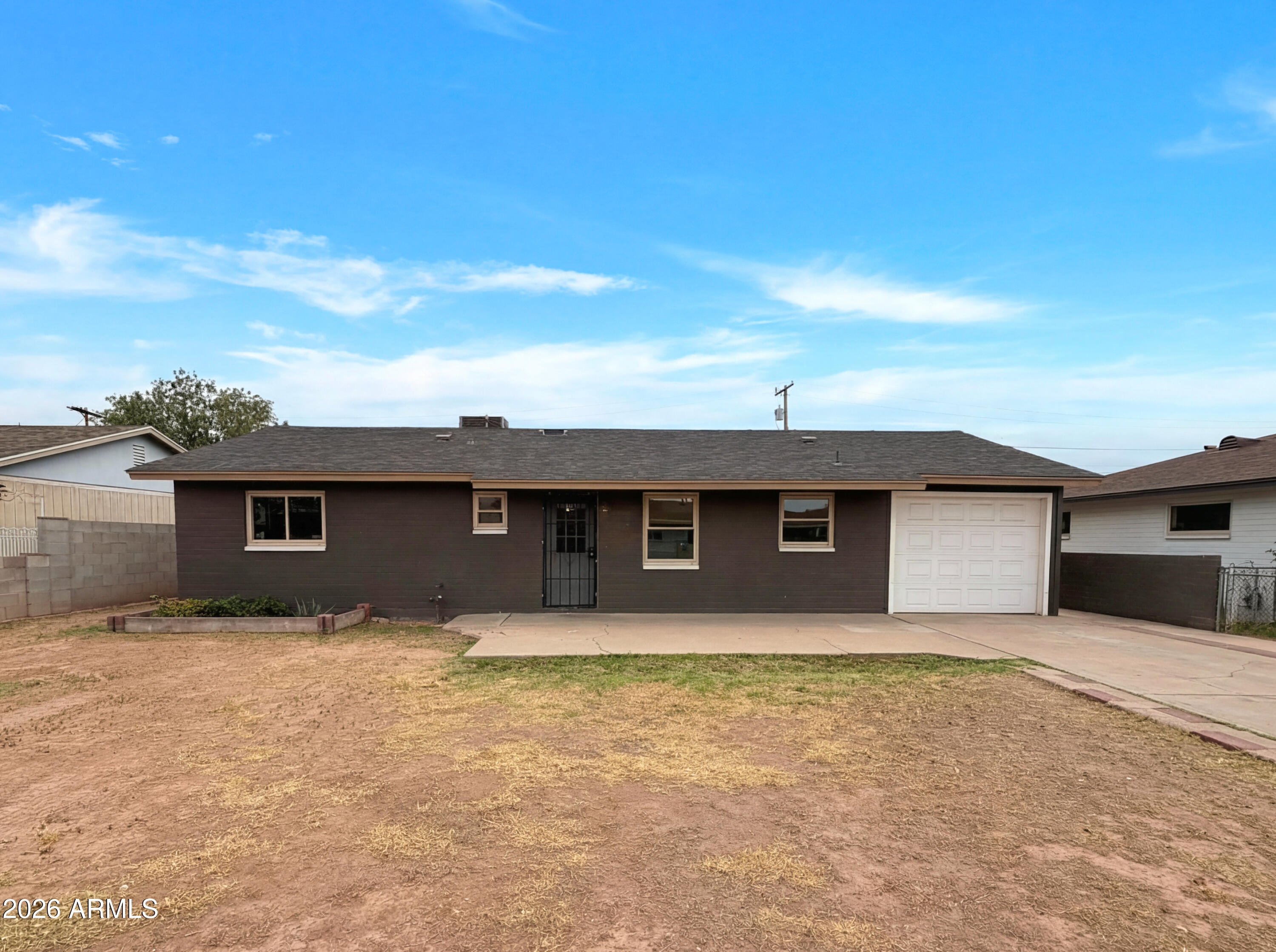 1331 E Elton Avenue — photo
