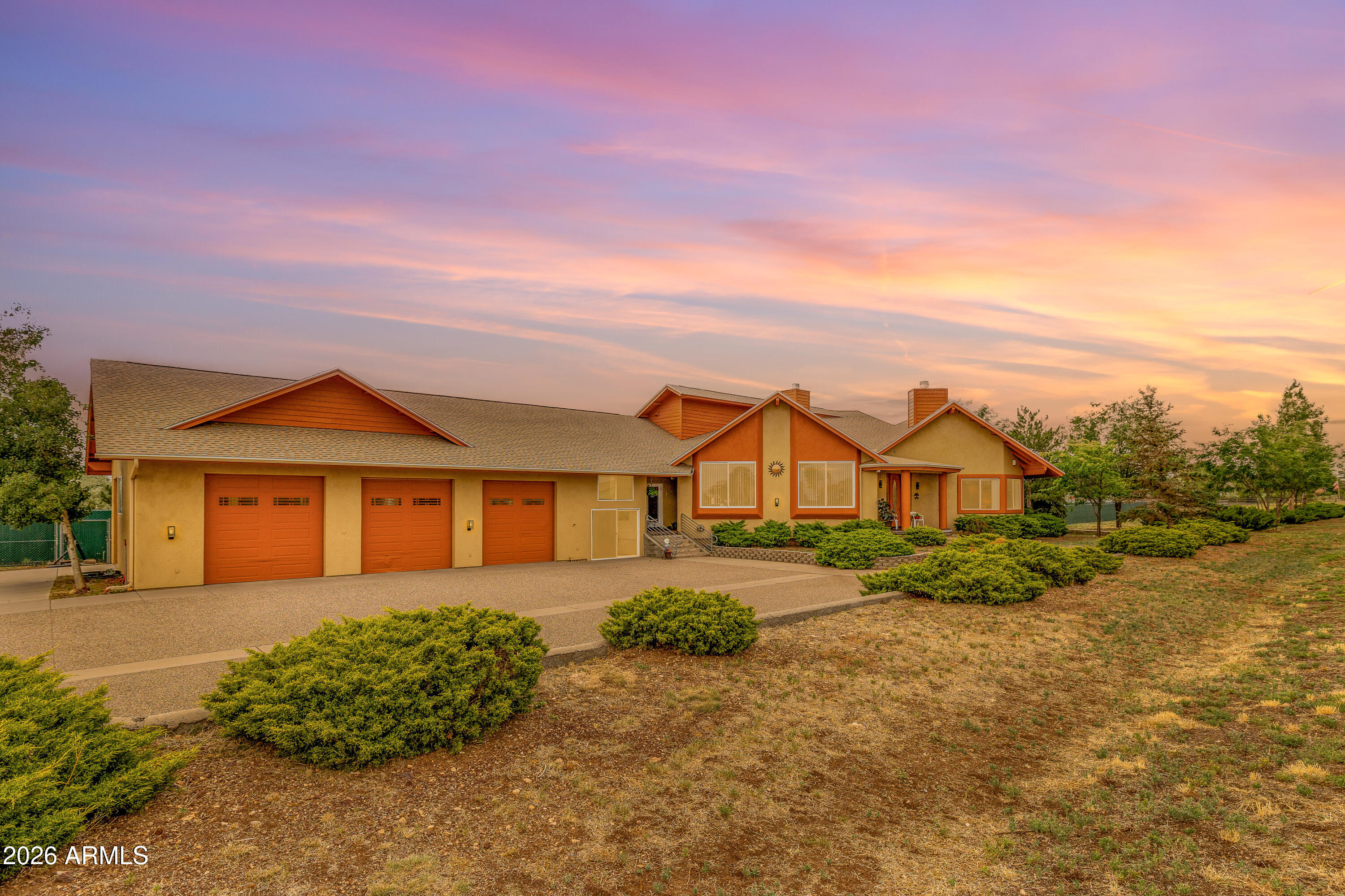 10076 E Roan Road — photo
