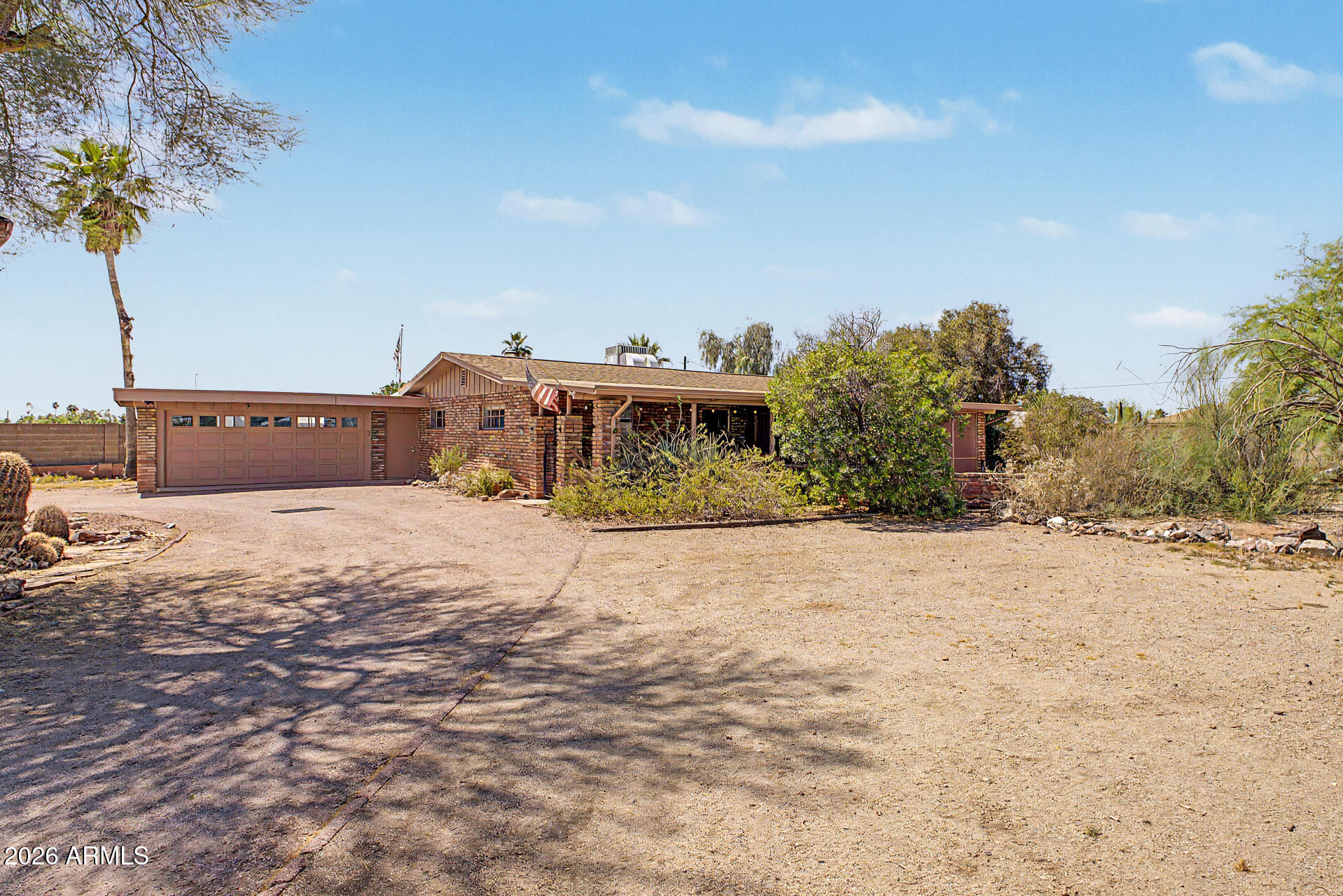 6526 E Holly Drive — photo