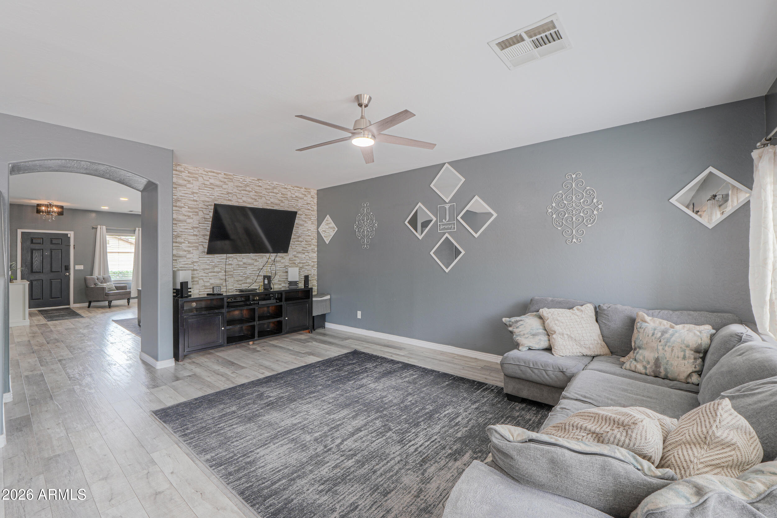 45574 W Tulip Lane — photo