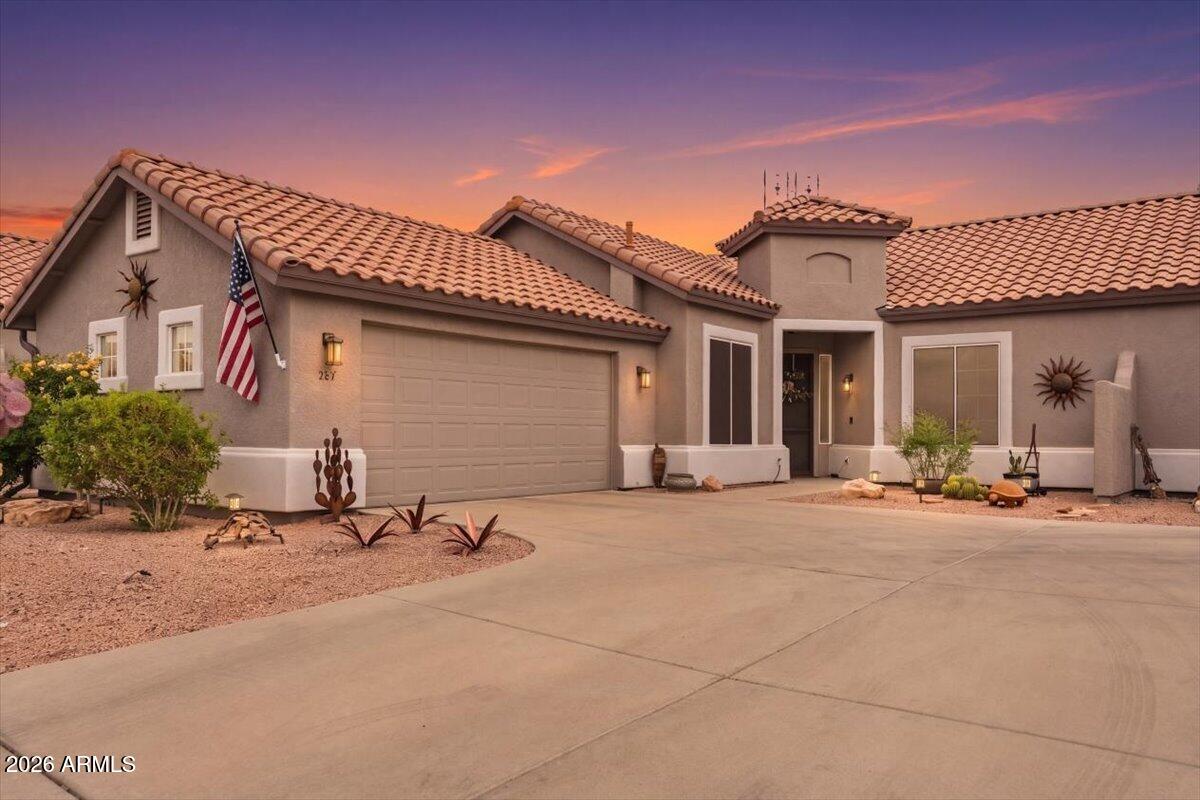 587 S Valle Escondido — photo