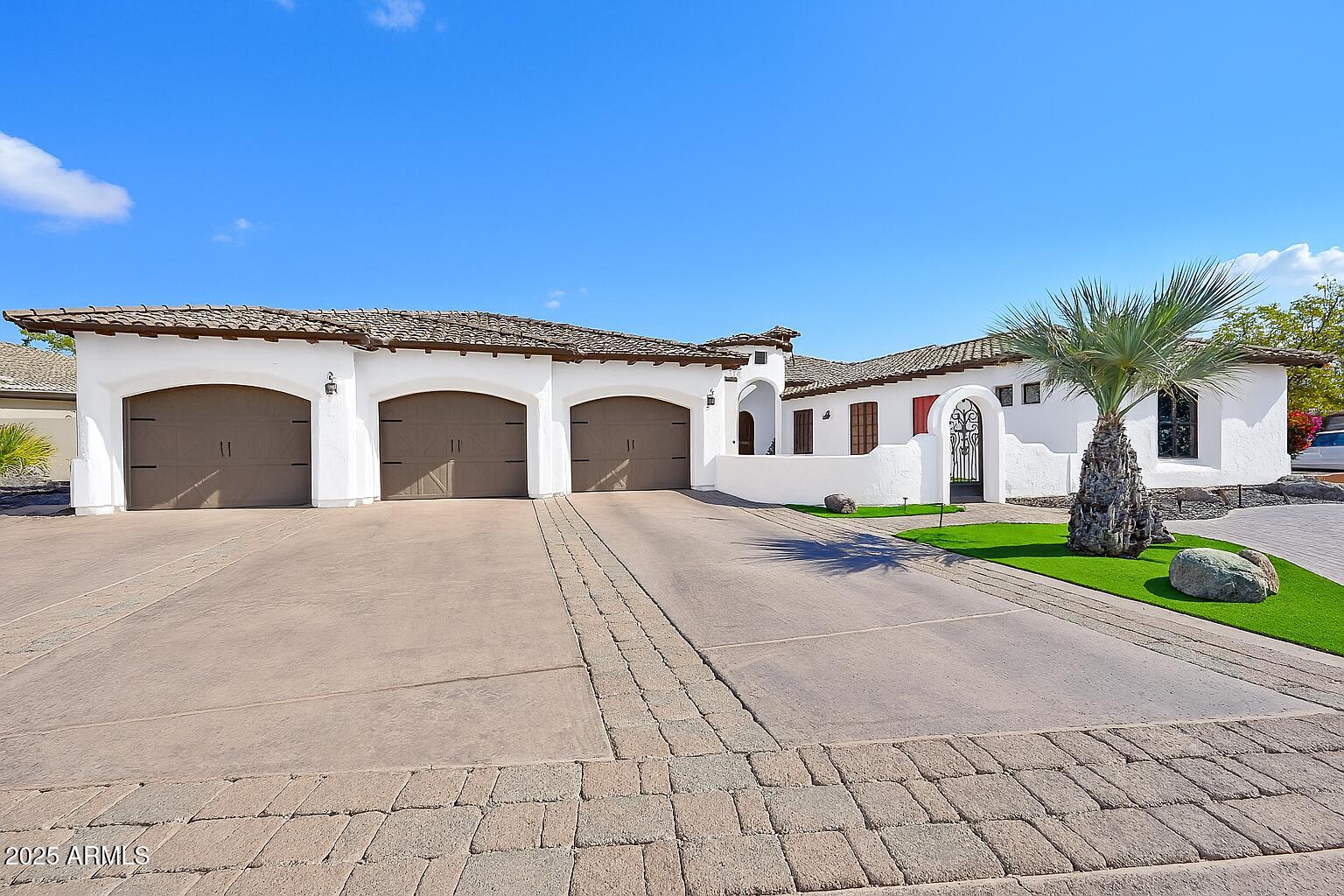 351 N Cloverfield Circle — photo