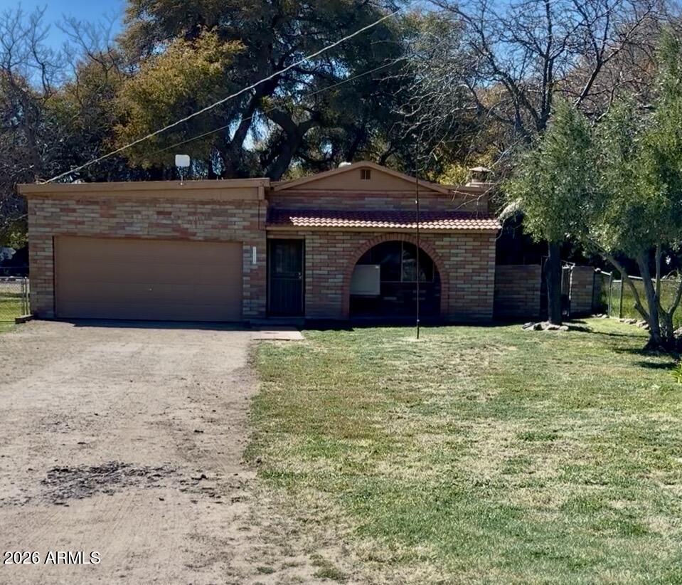 23016 Lakewood Drive — photo