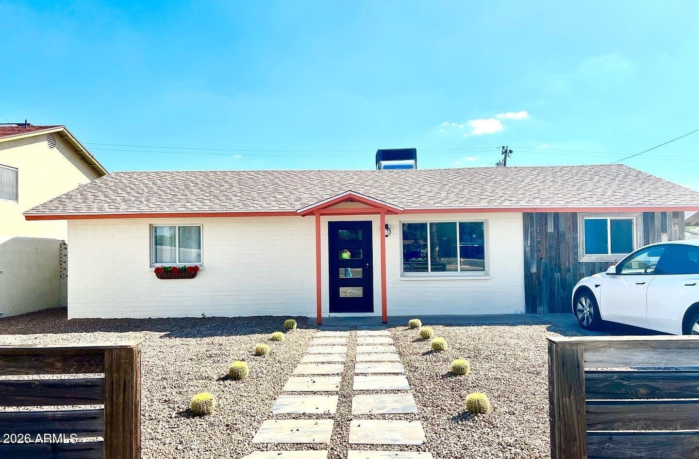 1233 E Weber Drive — photo