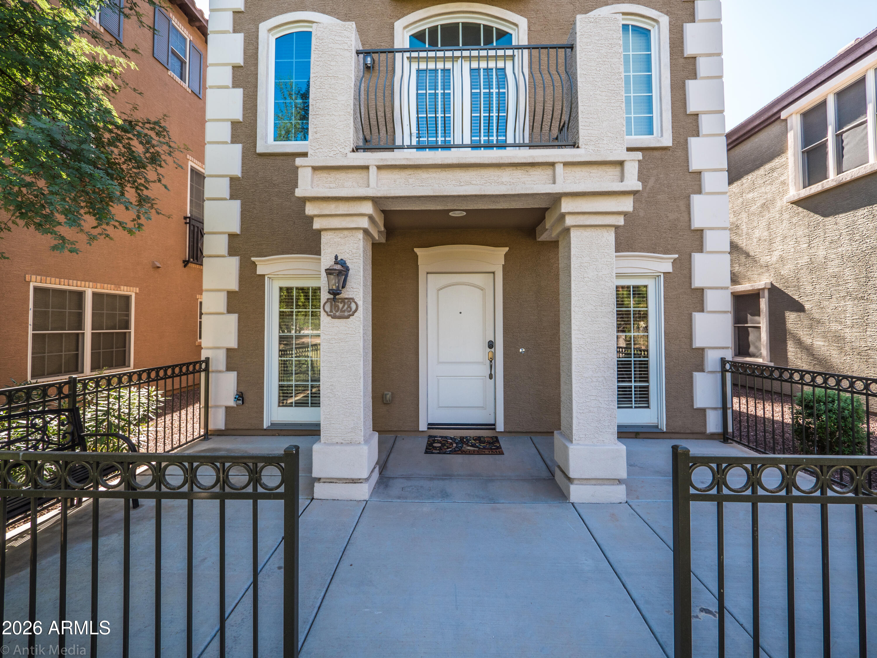 1628 E Canyon Creek Drive — photo