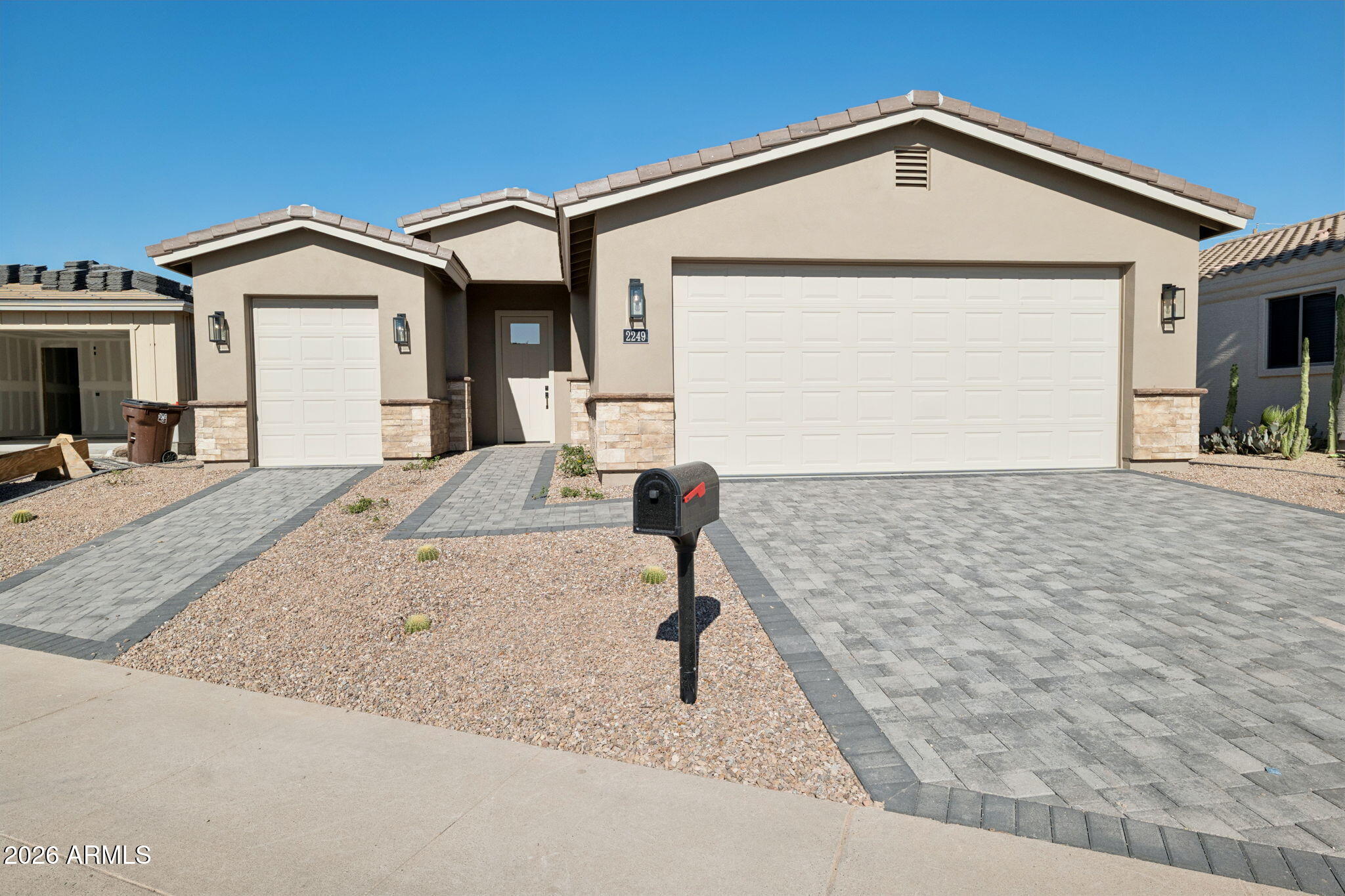 2249 N Shannon Way — photo