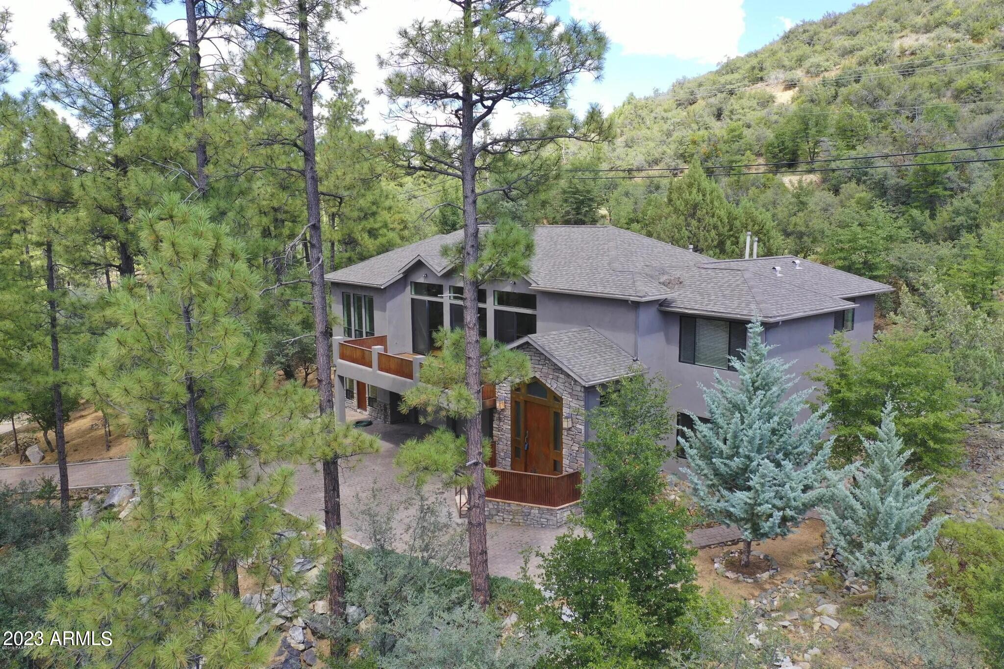 125 Laurel Court — photo
