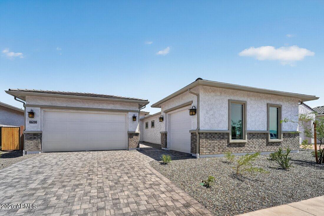 1750 E Duane Lane — photo