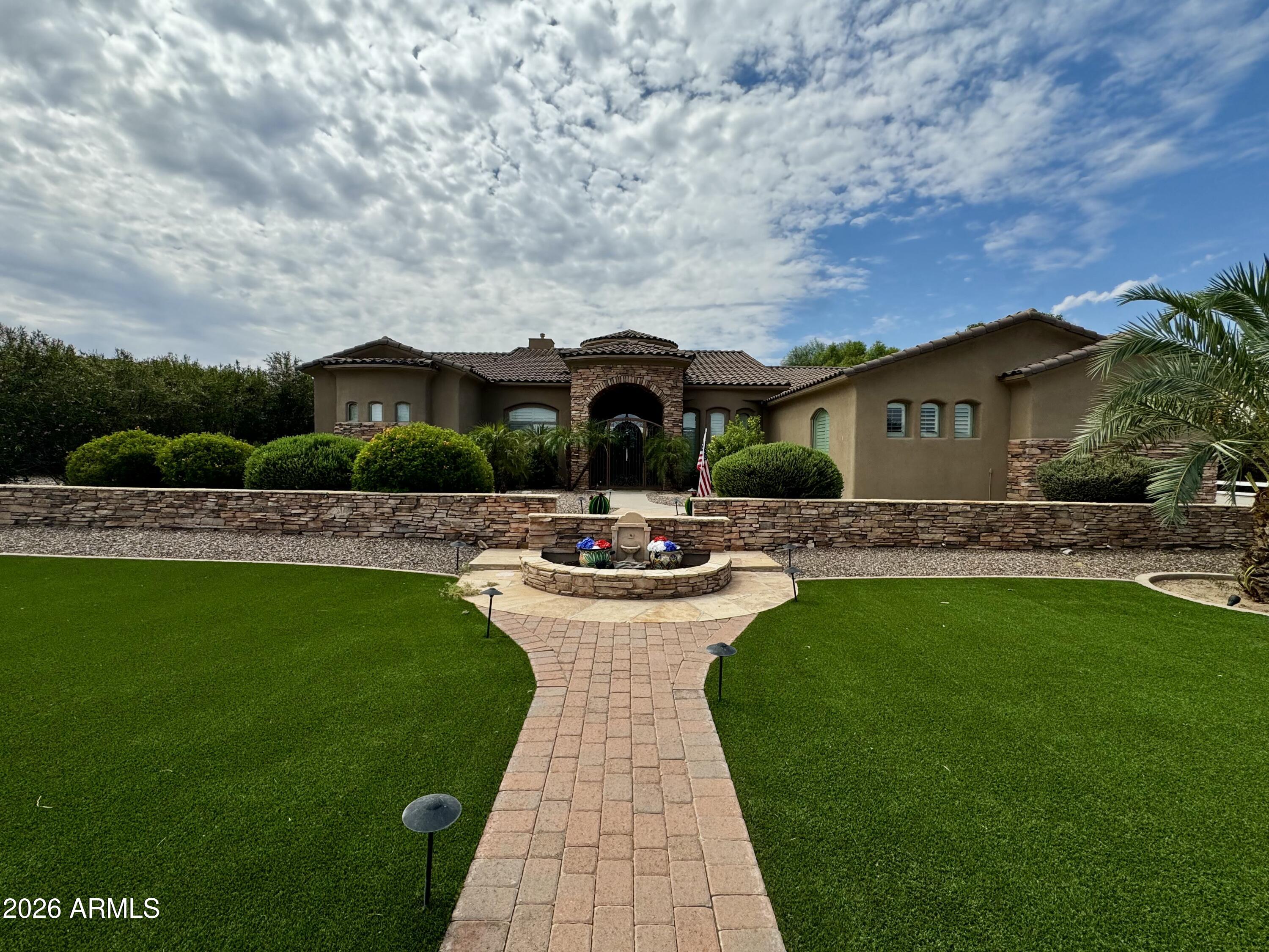 3771 E Sunnydale Drive — photo