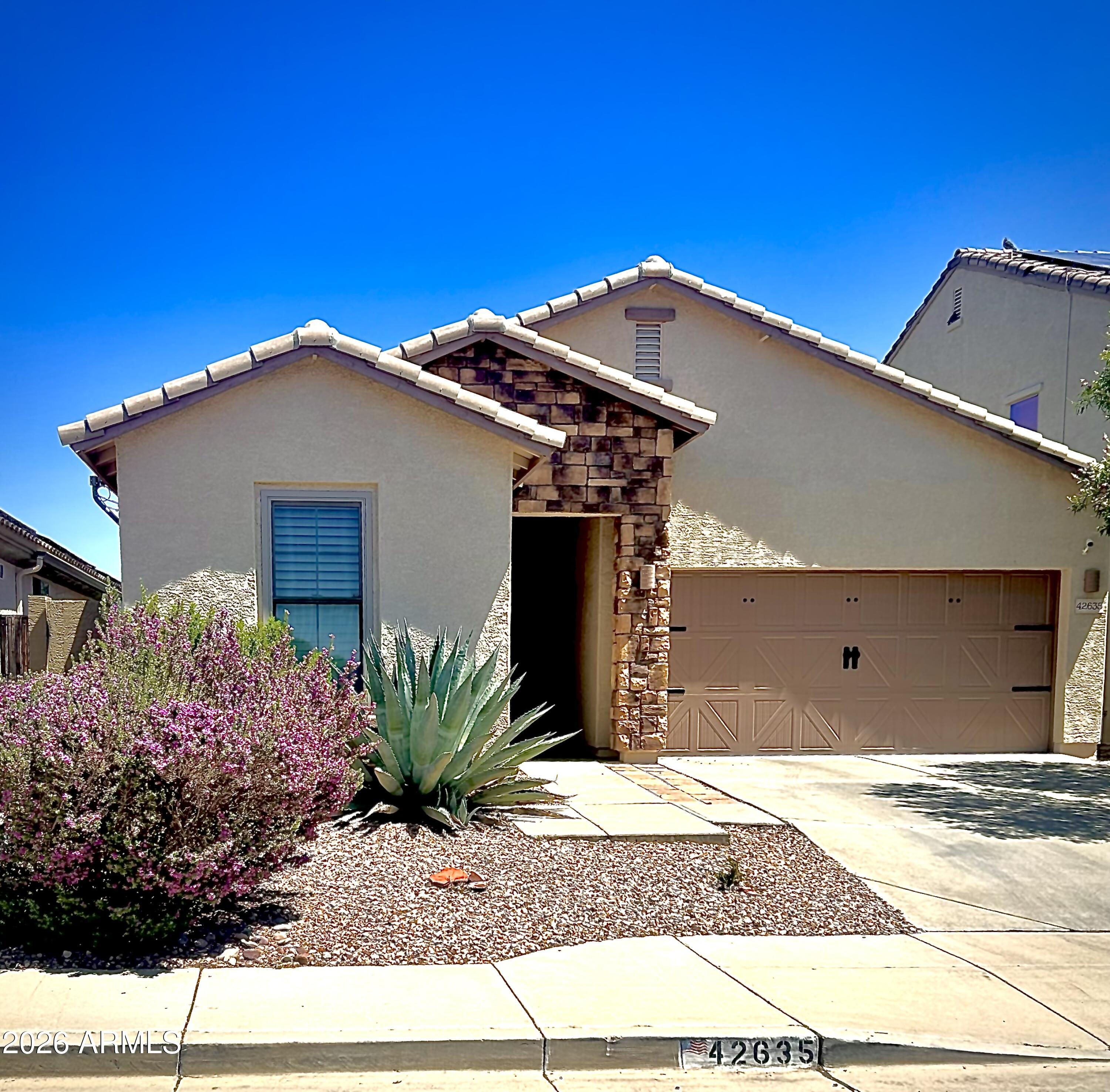 42635 N 43 Drive — photo