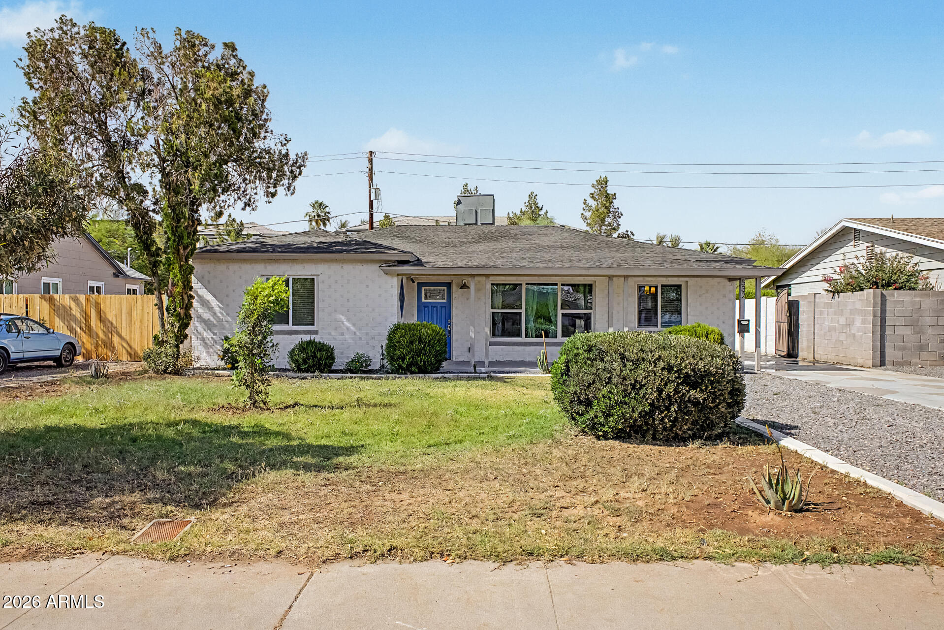 532 E Cheery Lynn Road — photo