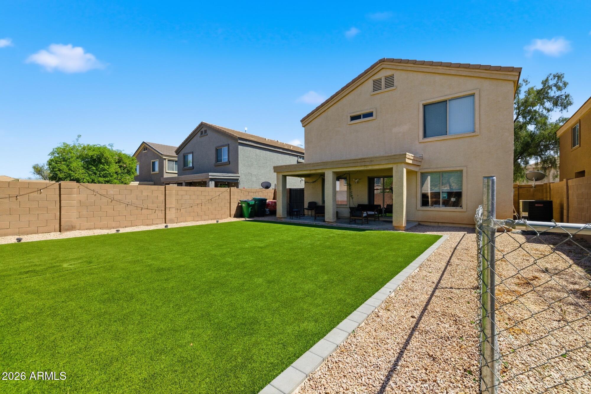 36576 W Nina Street — photo