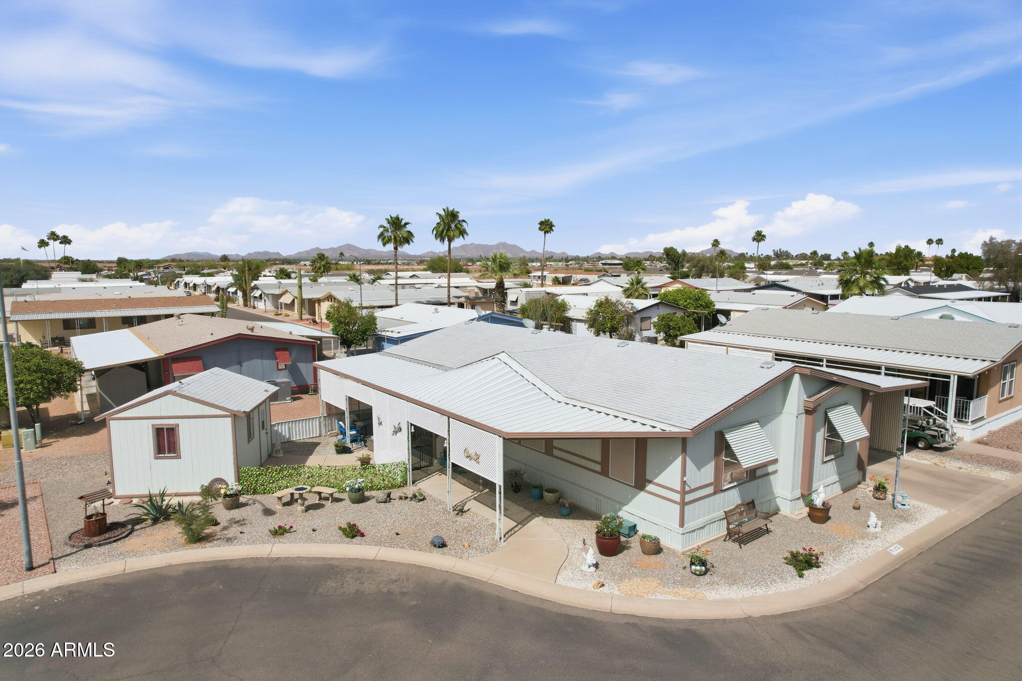 450 W Sunwest Drive 252 — photo