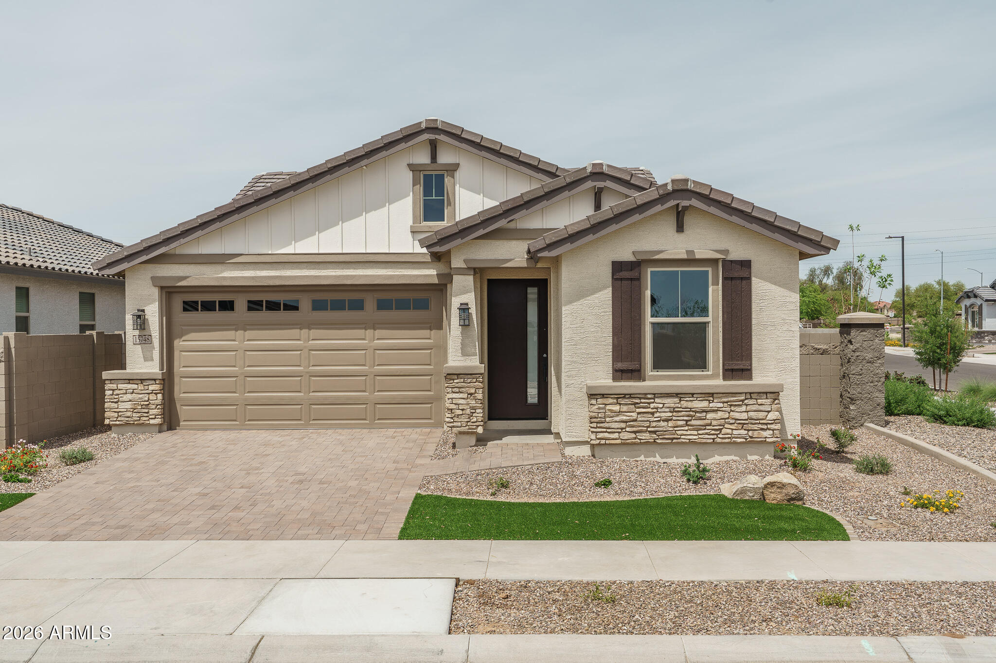 15748 W Voltaire Street — photo