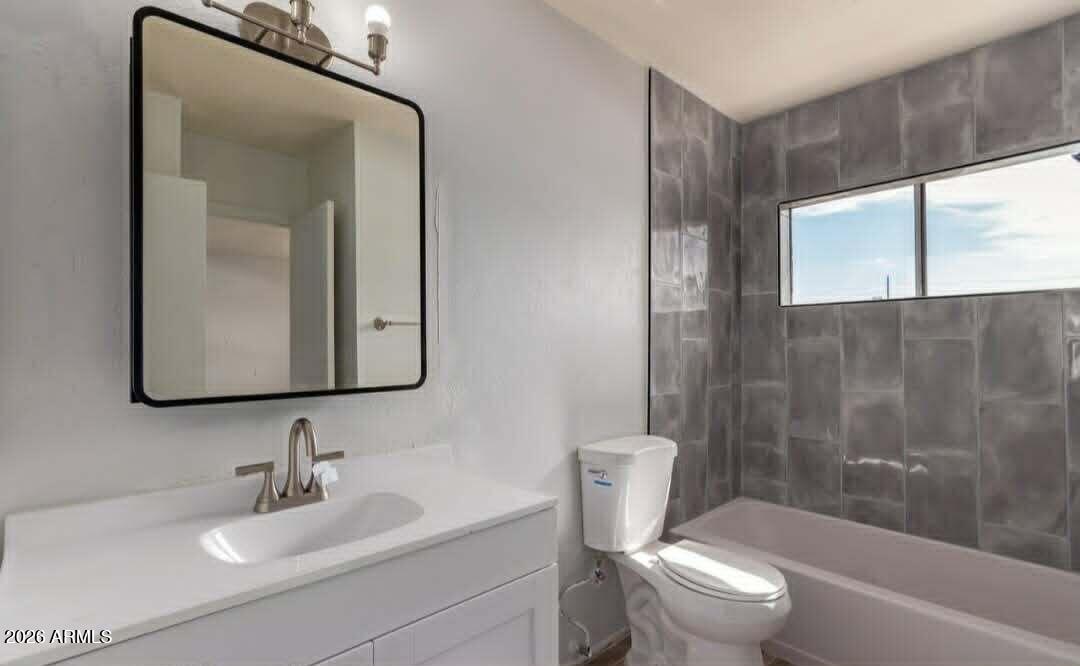 3605 W Bethany Home Road 2 — photo