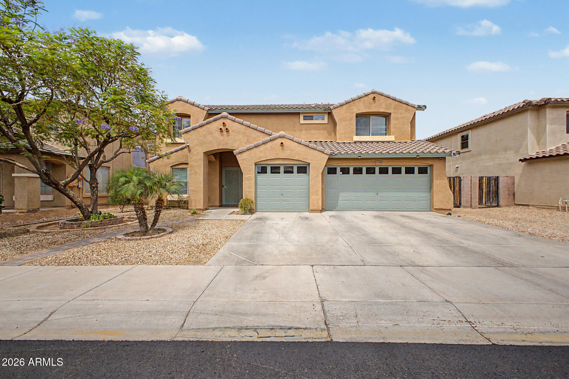 2916 W Glass Lane — photo