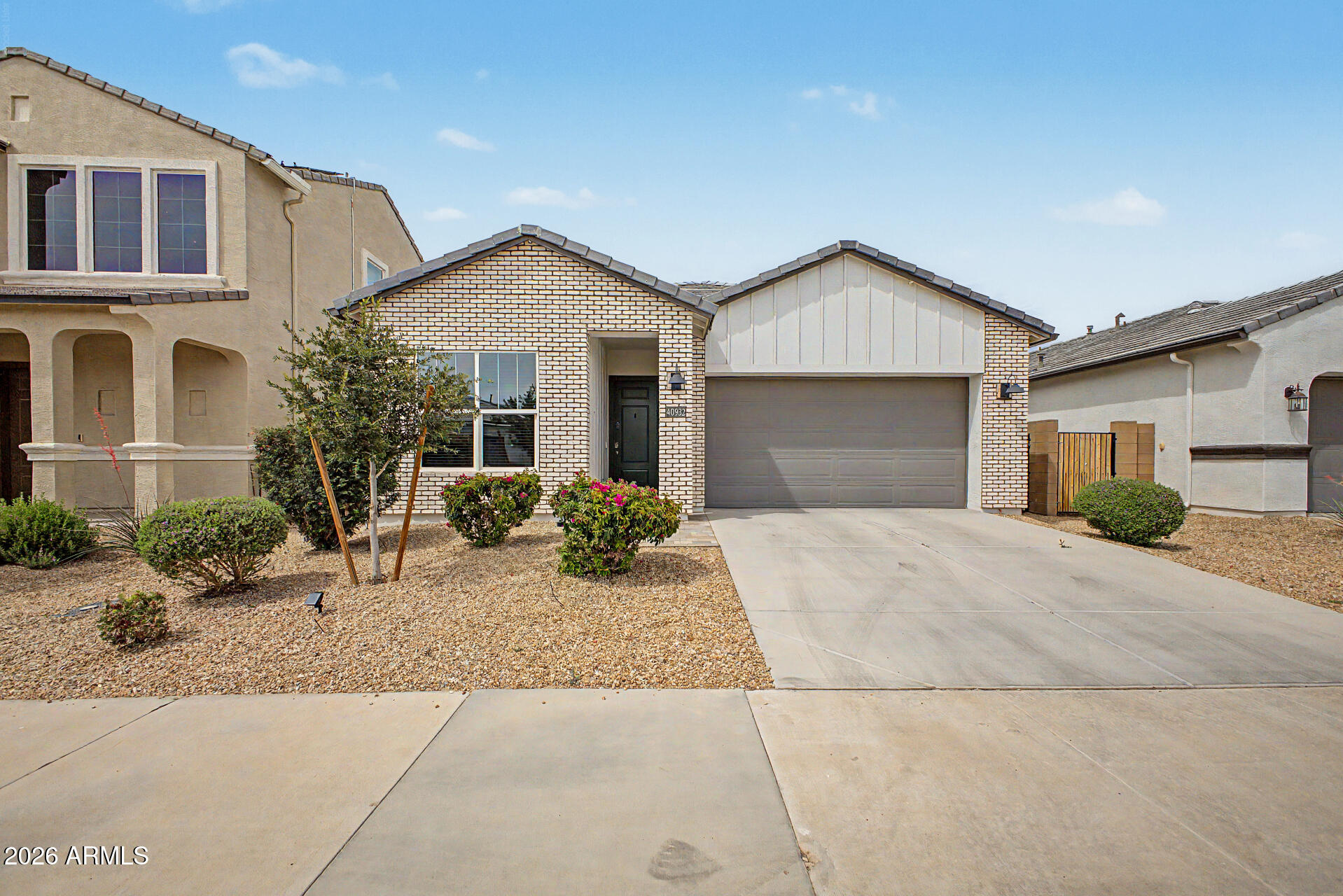 40932 W Hillman Drive — photo