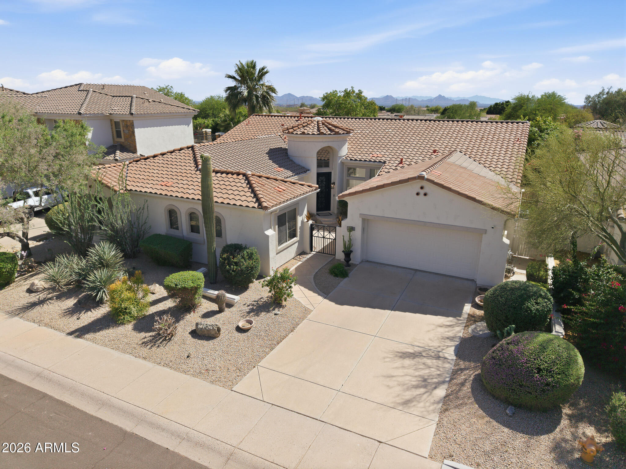 7673 E Calle de Las Brisas — photo