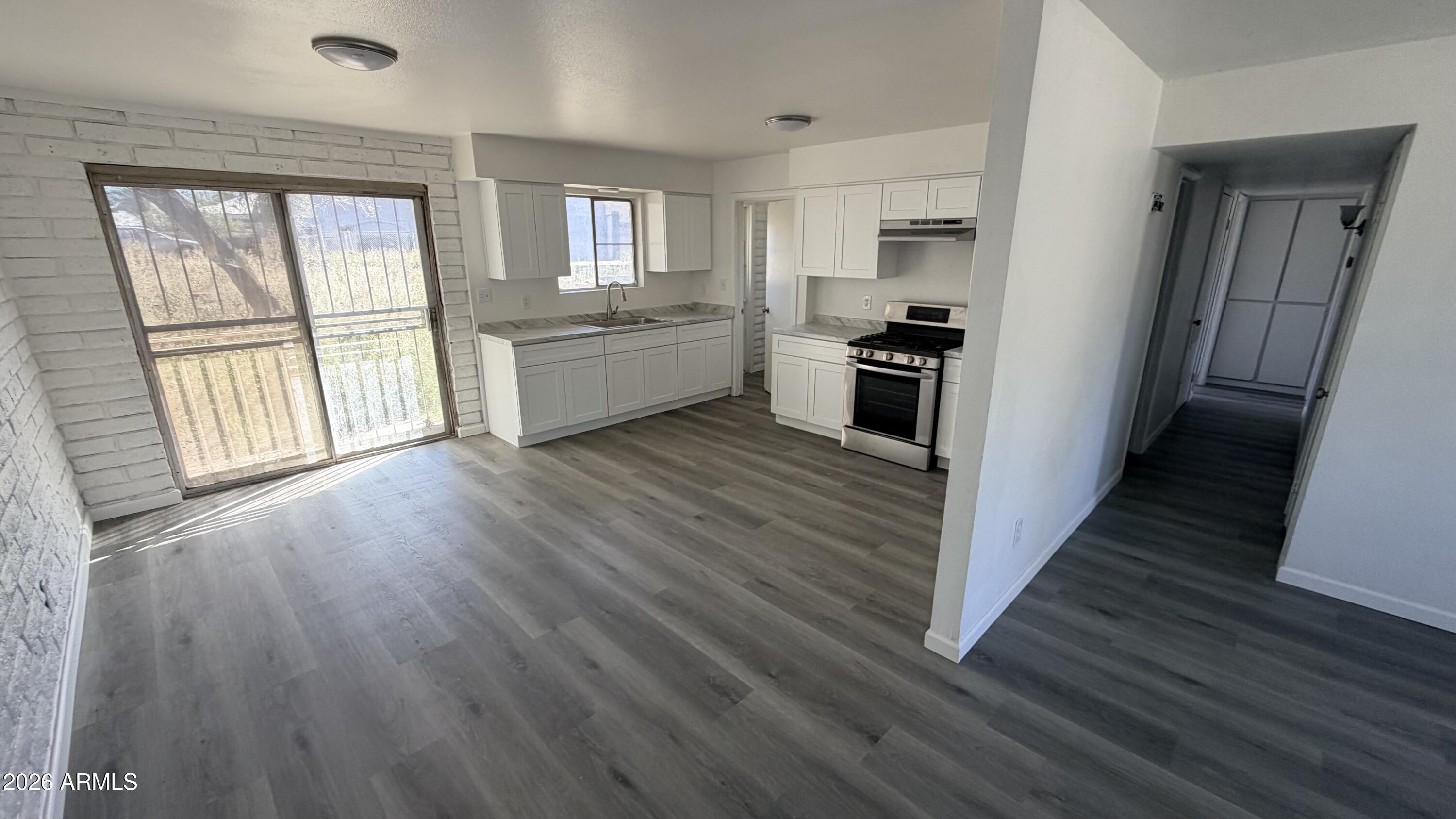 419 W Fourth Street — photo