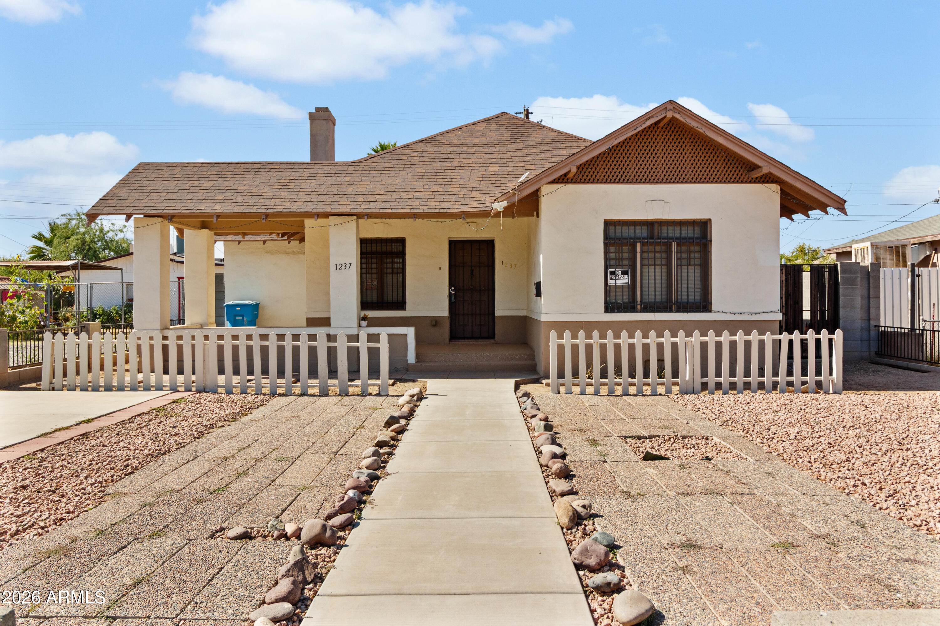 1237 E Pierce Street — photo