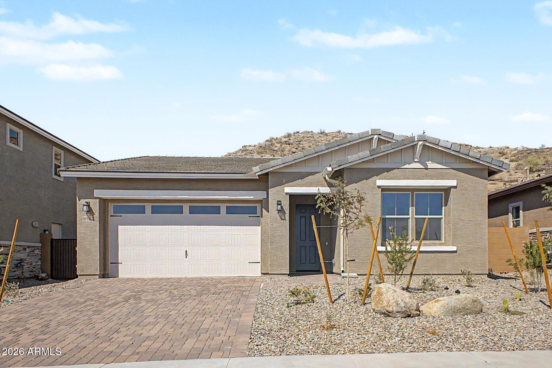 16982 W Desert Lane — photo