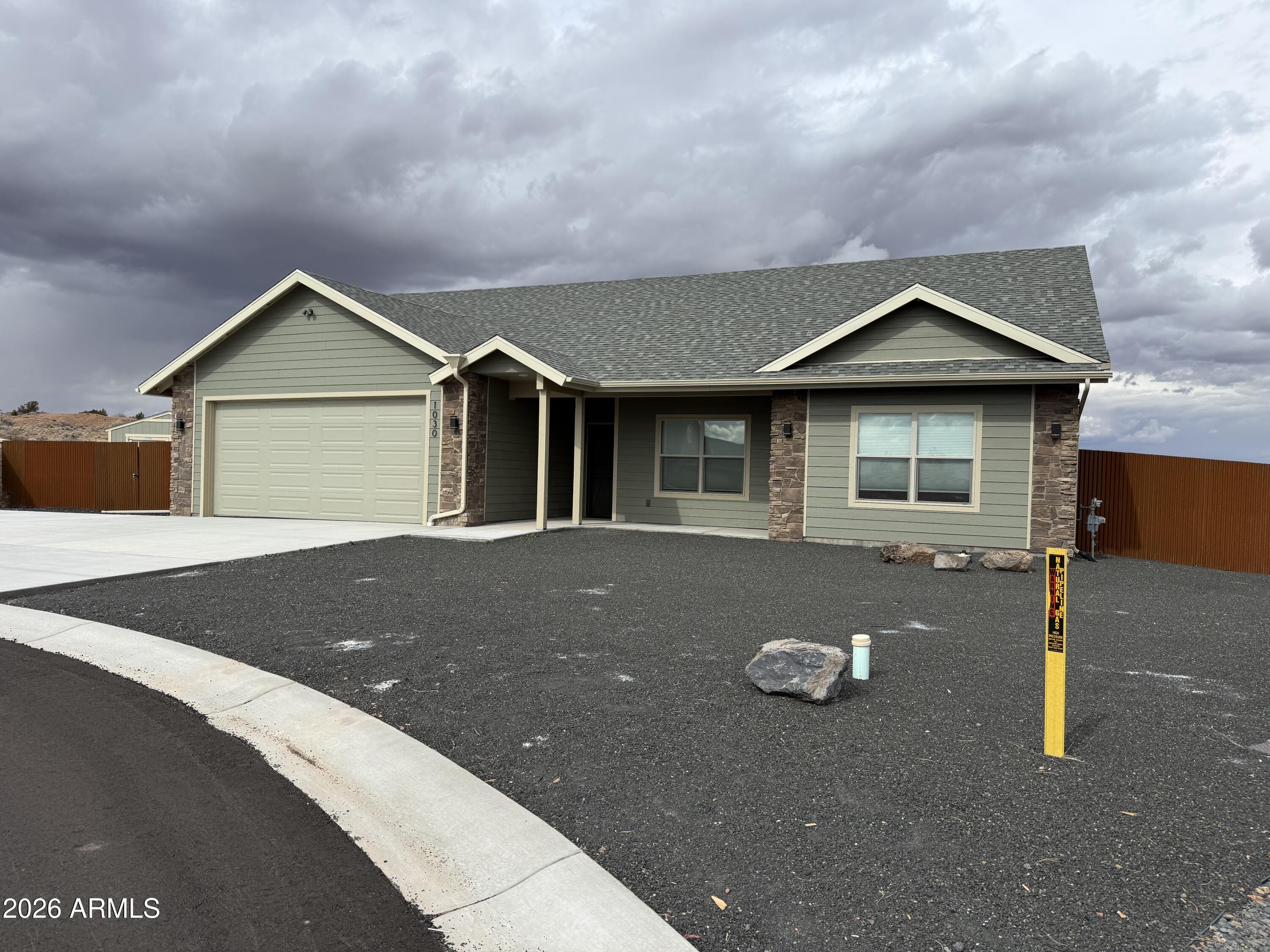 1030 N Hillshire Circle — photo