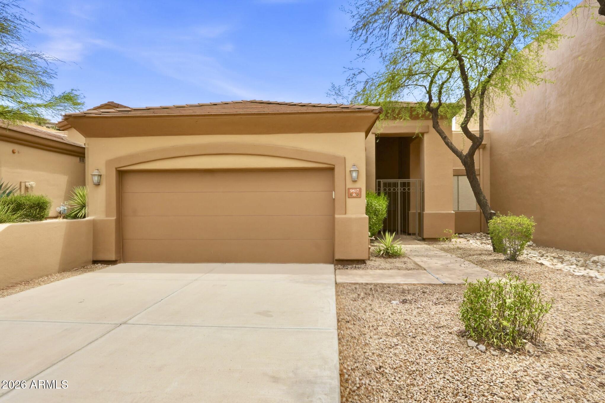 9817 N Azure Court 6 — photo