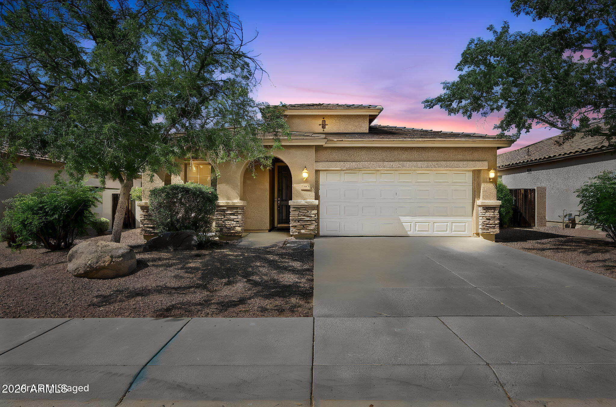 3402 E Powell Way — photo