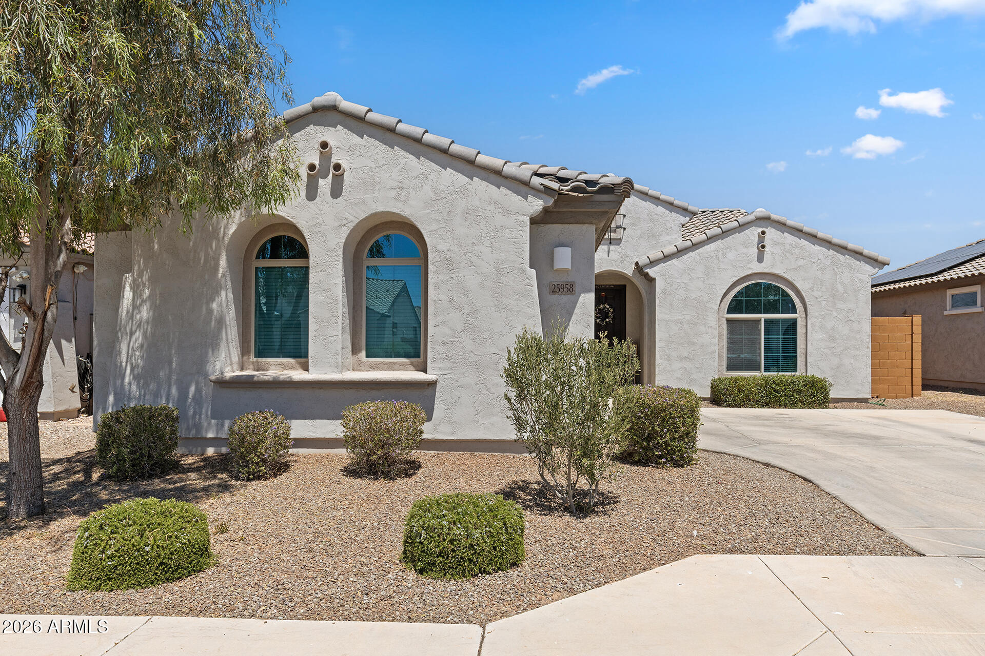 25958 W Deer Valley Road — photo