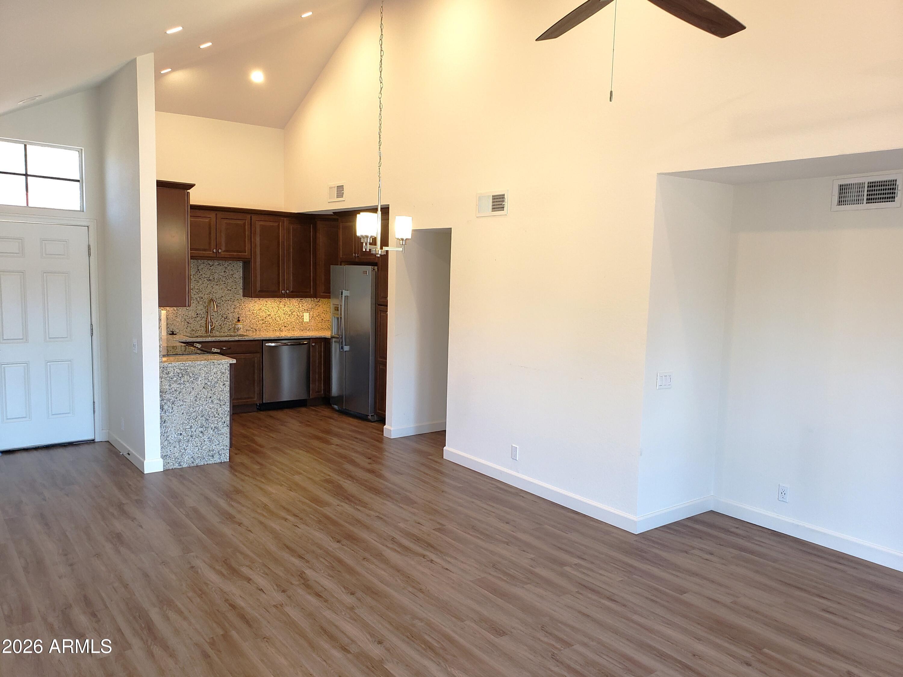 8700 E Mountain View Road 2033 — photo