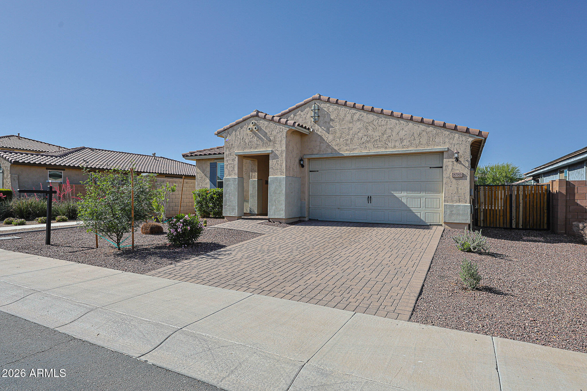 18386 W Illini Street — photo