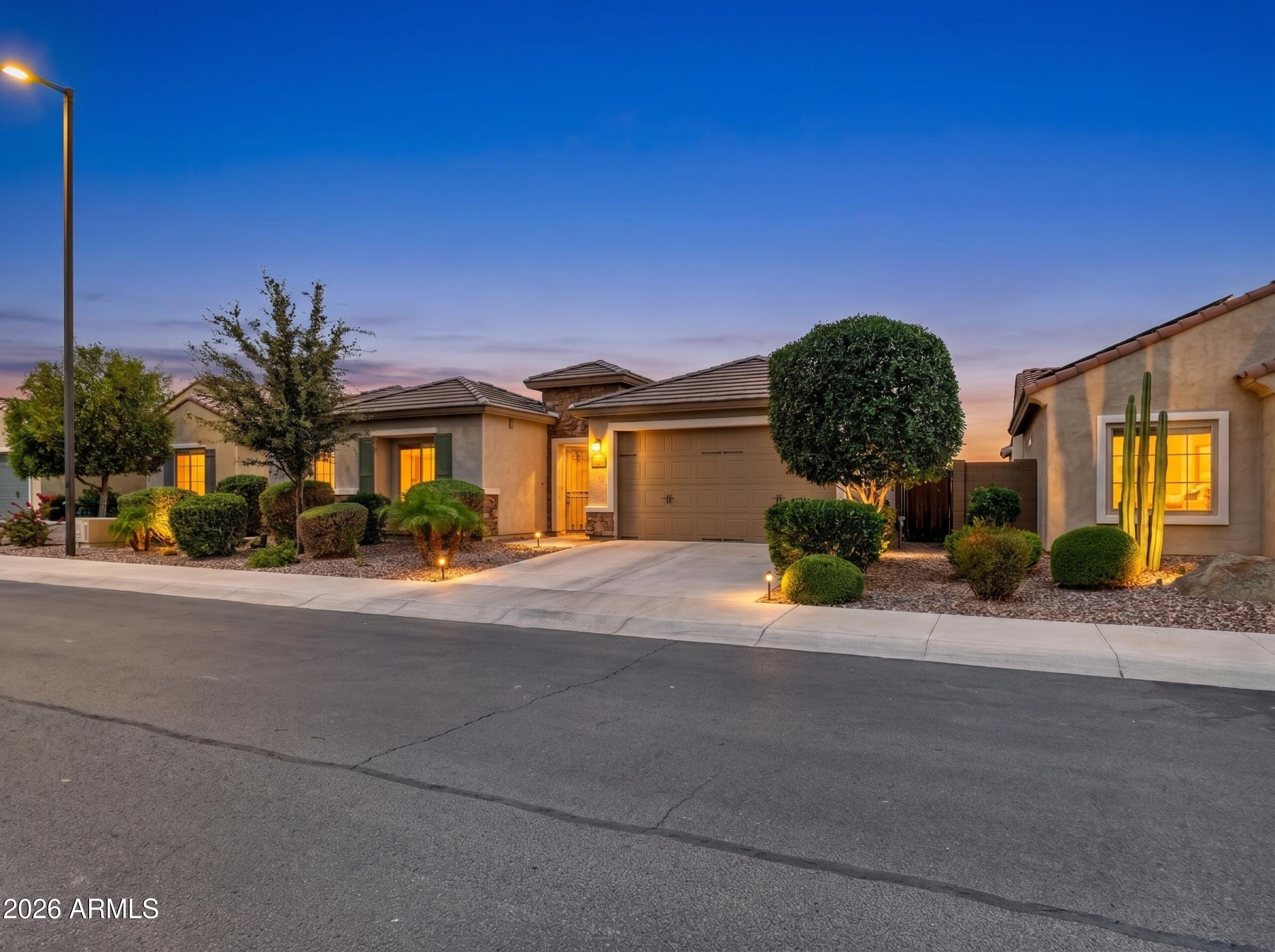 3864 N Huntington Drive — photo