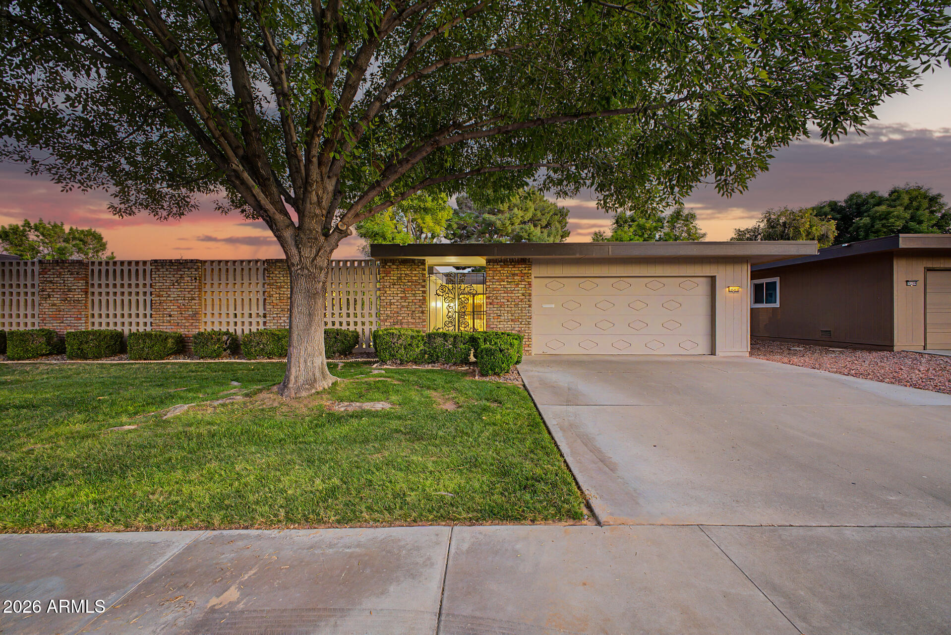 10345 W Garnette Drive — photo