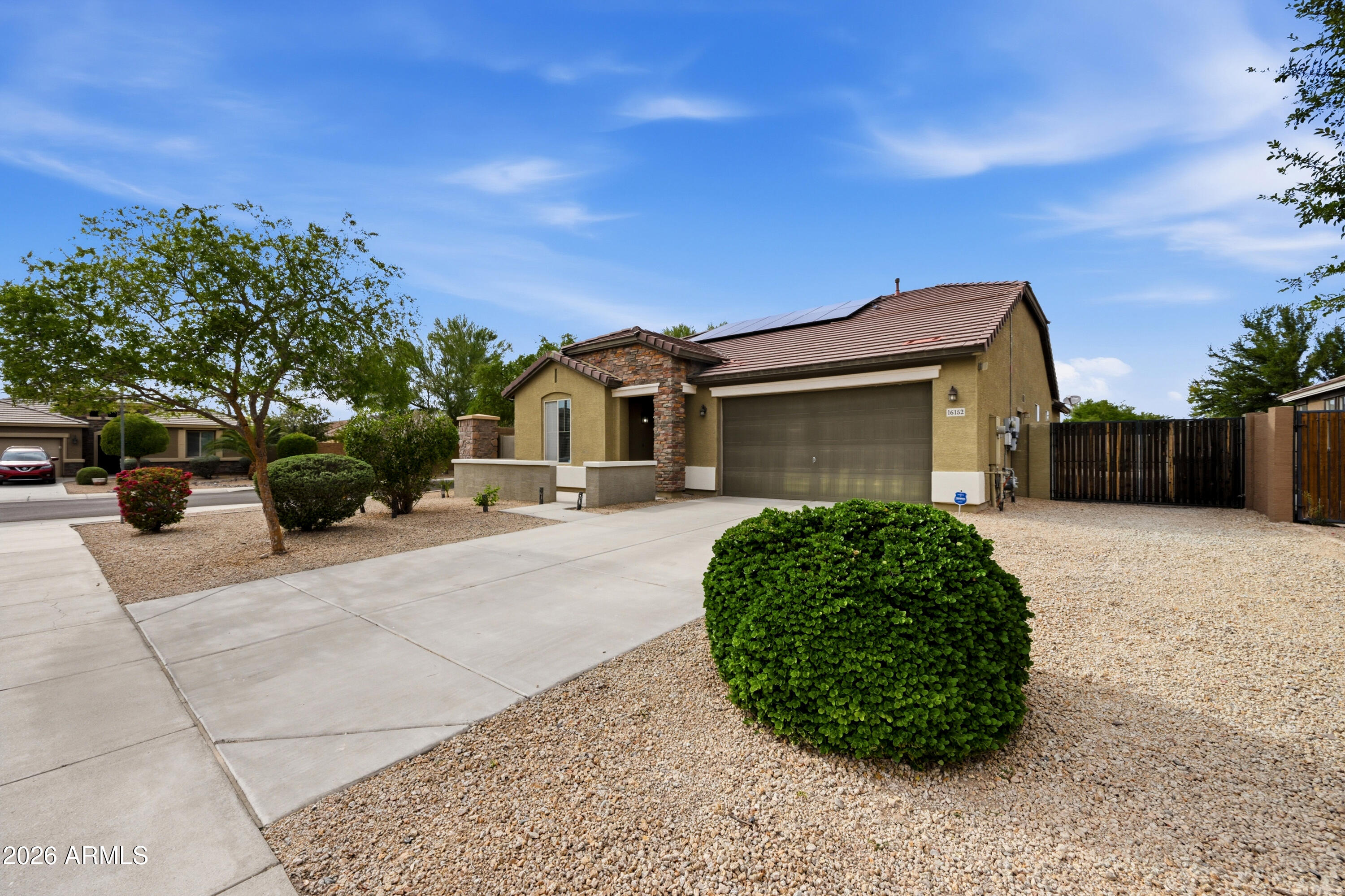16152 W Desert Flower Drive — photo