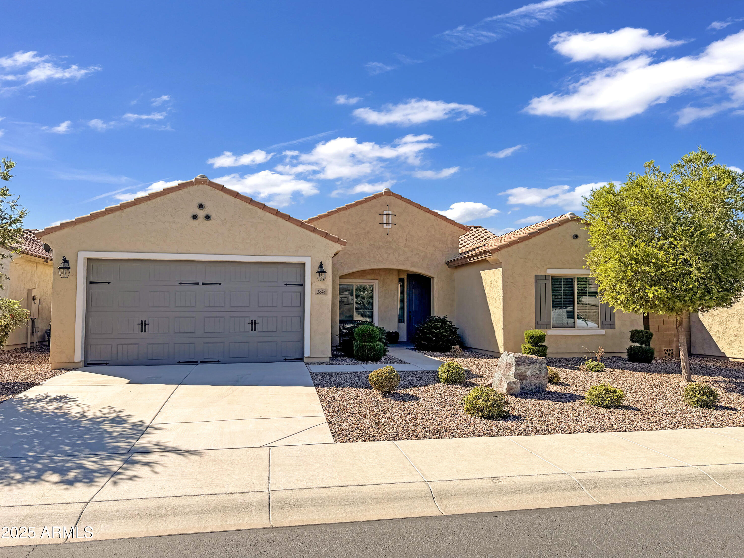 3848 N Huntington Drive — photo