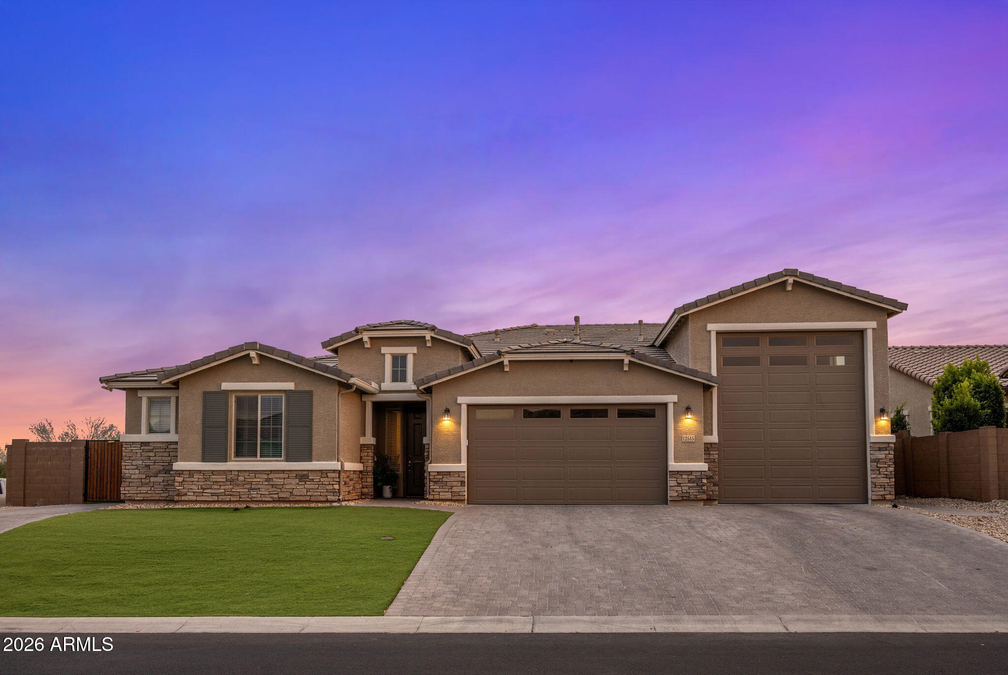 12515 W Tuckey Lane — photo