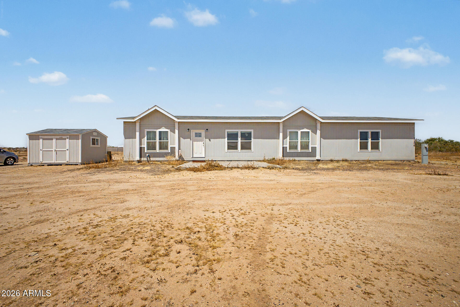 21376 W Mark Lane — photo