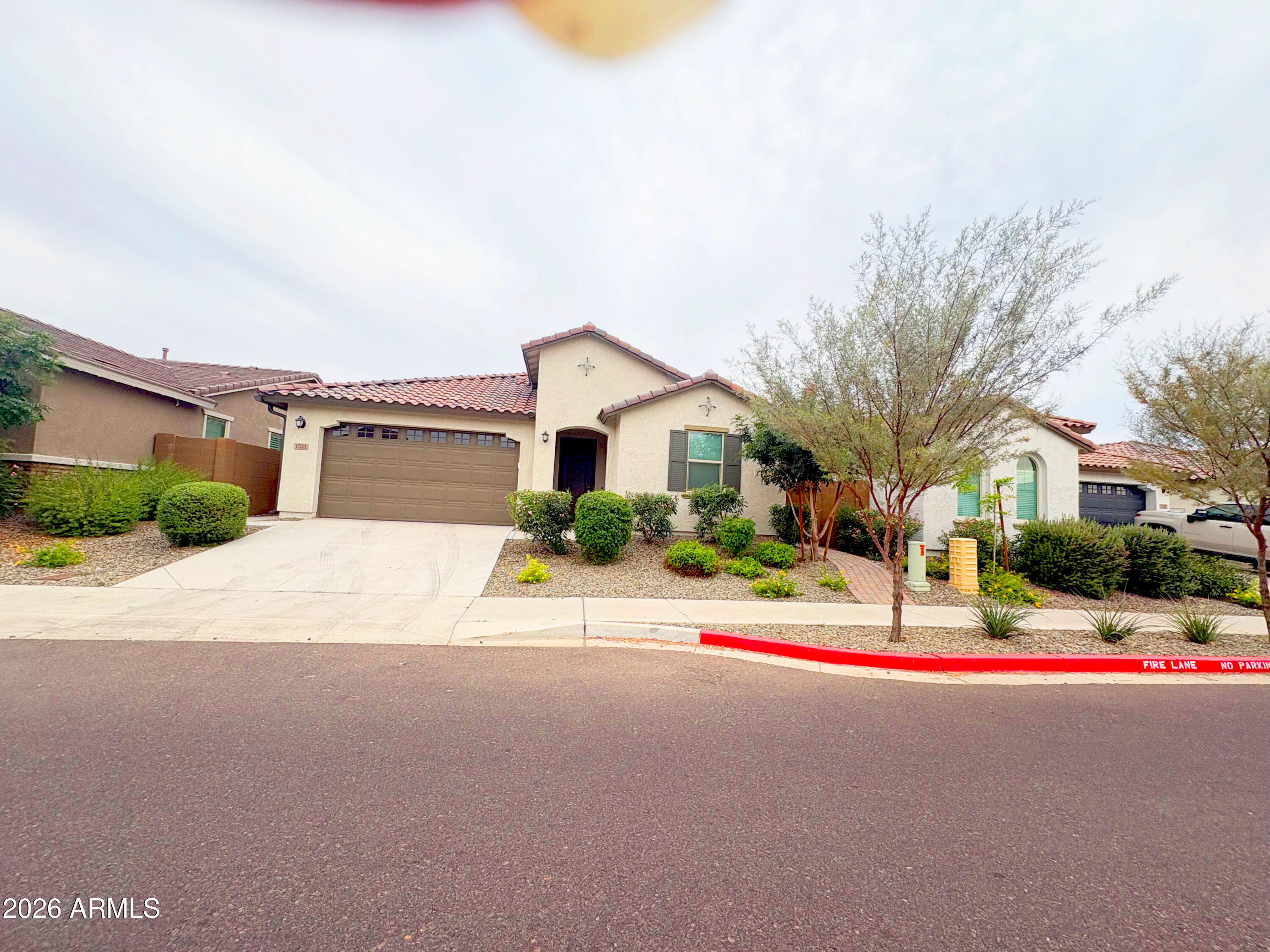 1533 W Carmen Street — photo