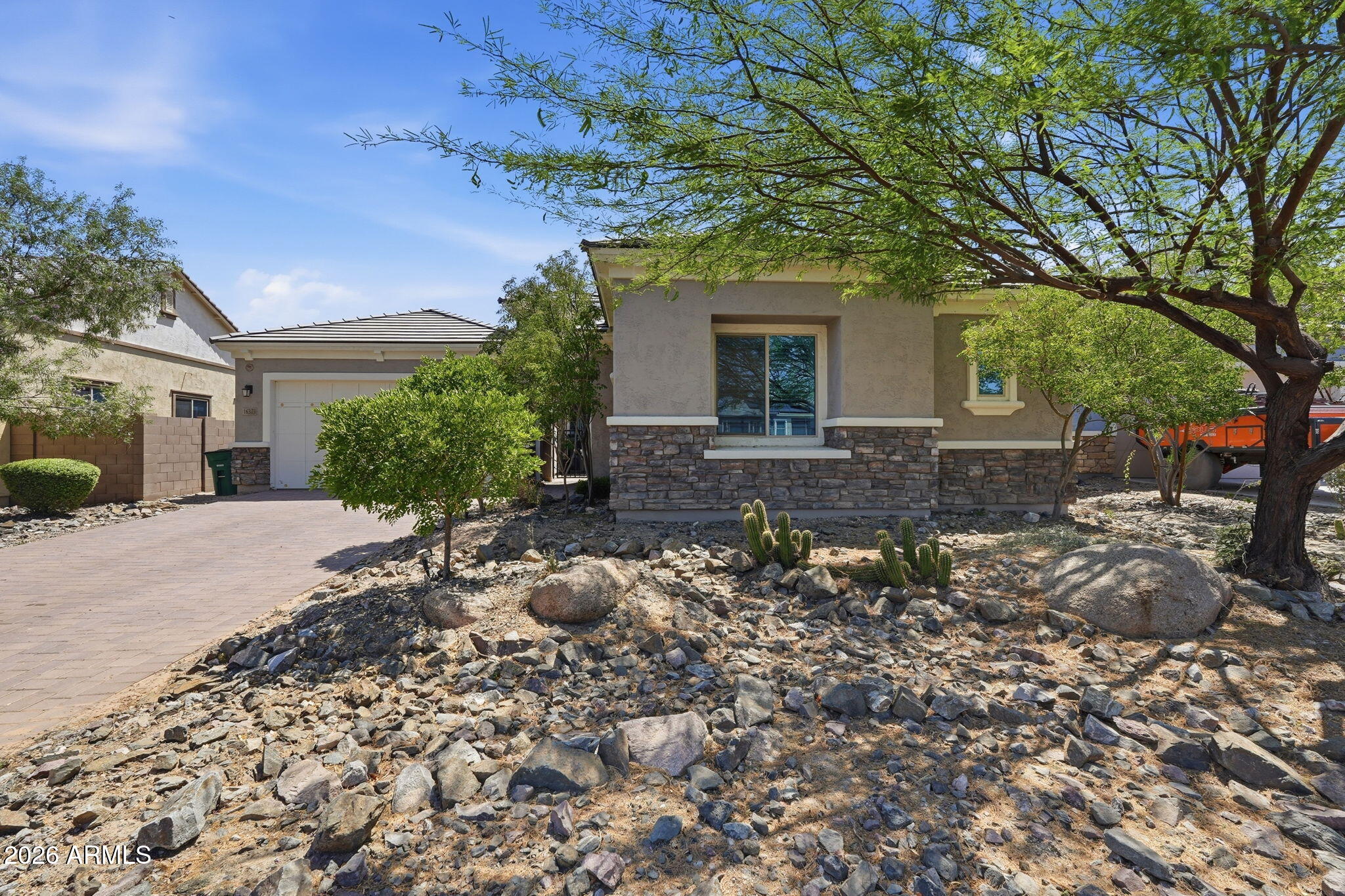 16373 W Beautiful Lane — photo