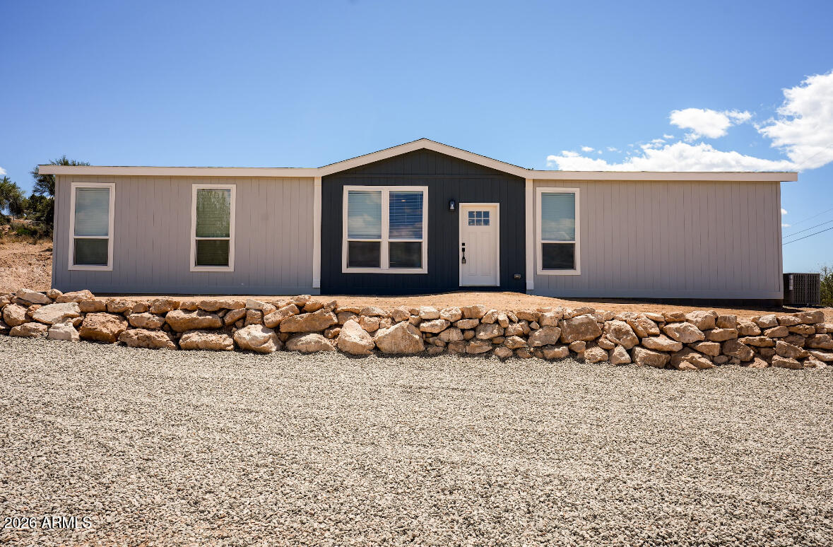 4710 N Lazy Lariat Lane — photo