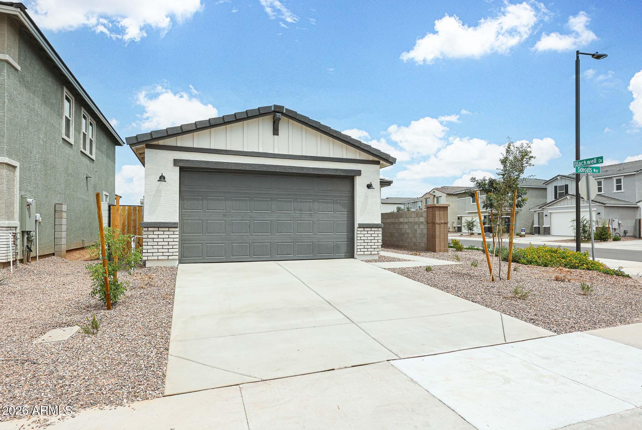5928 E Sideoats Way — photo