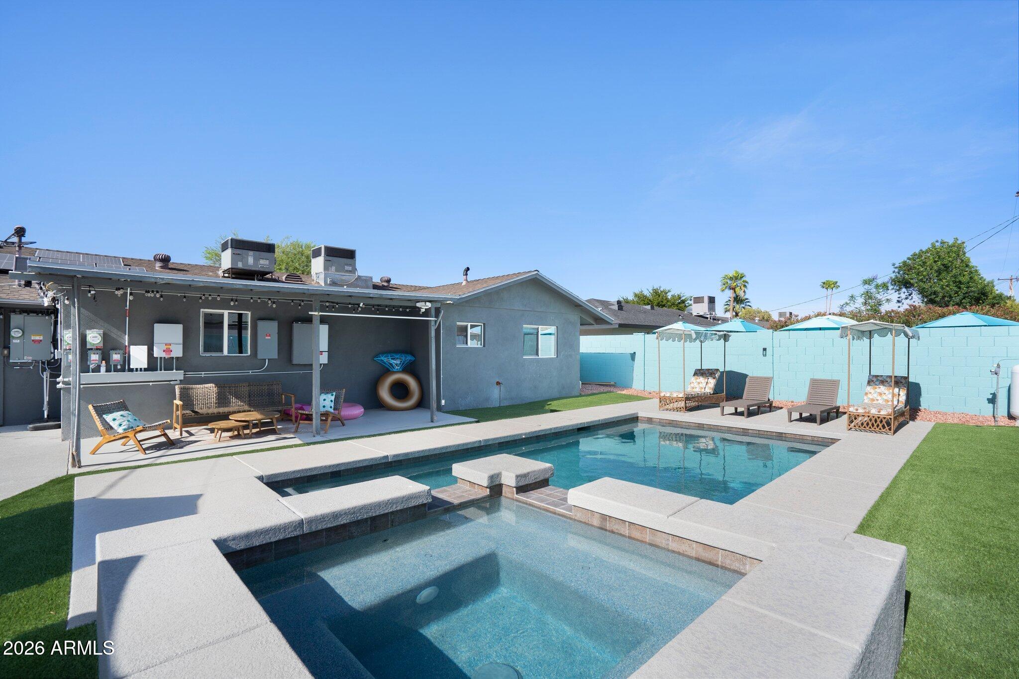 8237 E Chaparral Road — photo