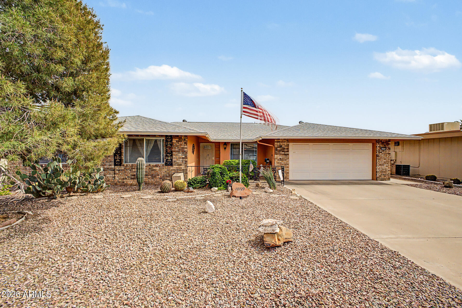 10729 W Wedgewood Drive — photo