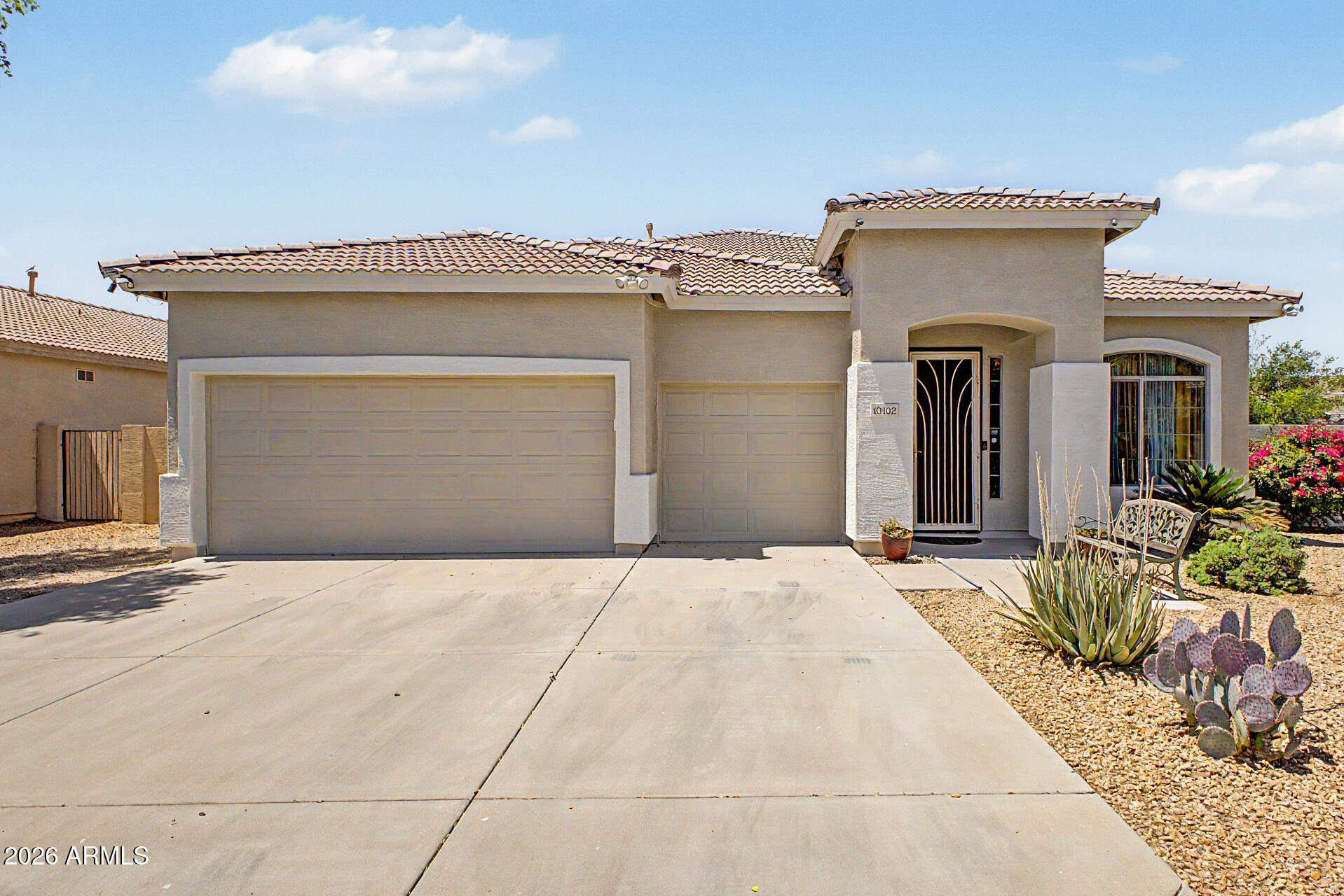 10102 W Riverside Avenue — photo
