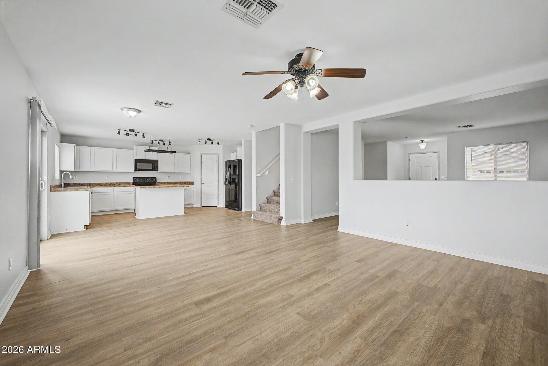 1231 W Wilson Avenue — photo