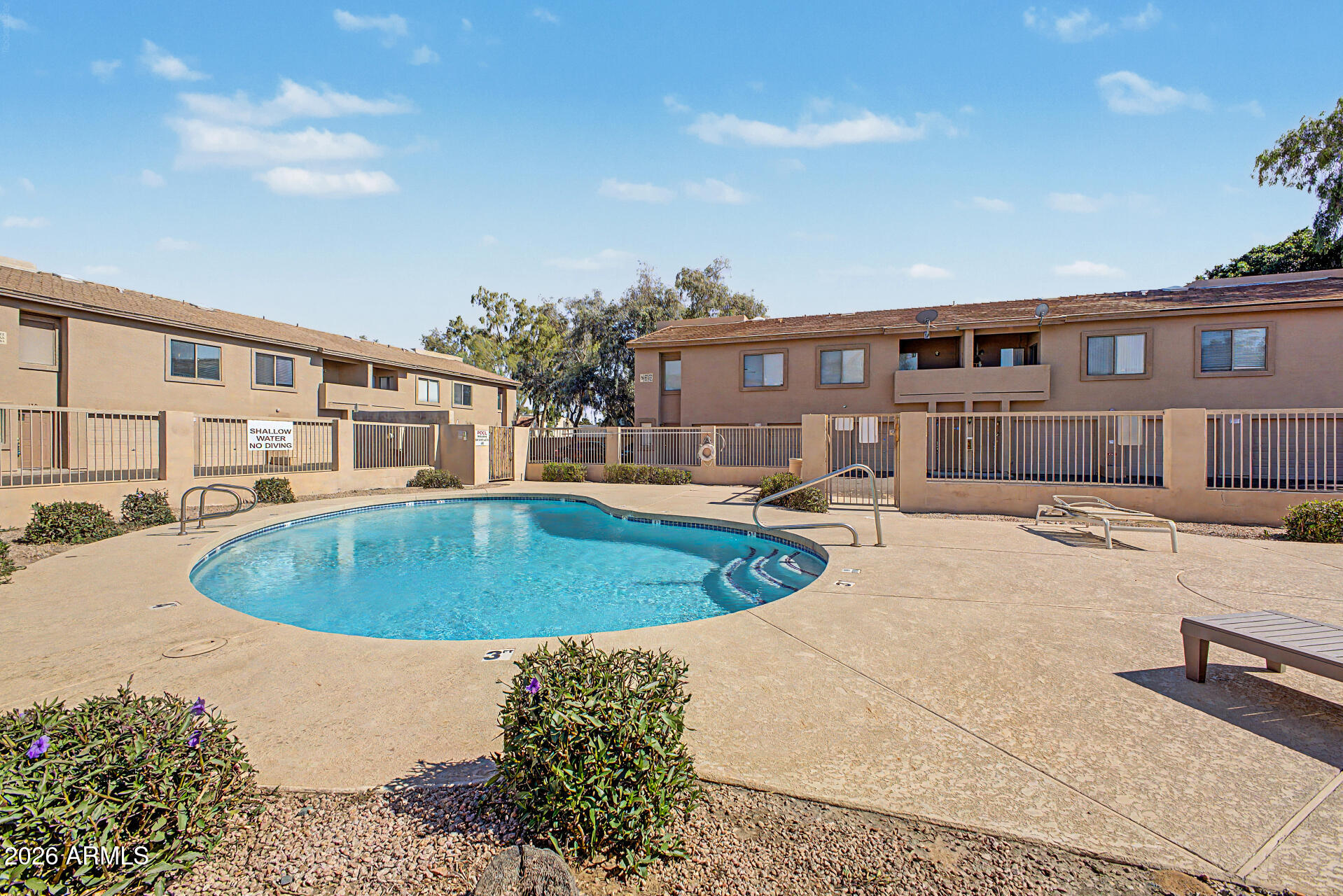 1406 W Emerald Avenue 103 — photo