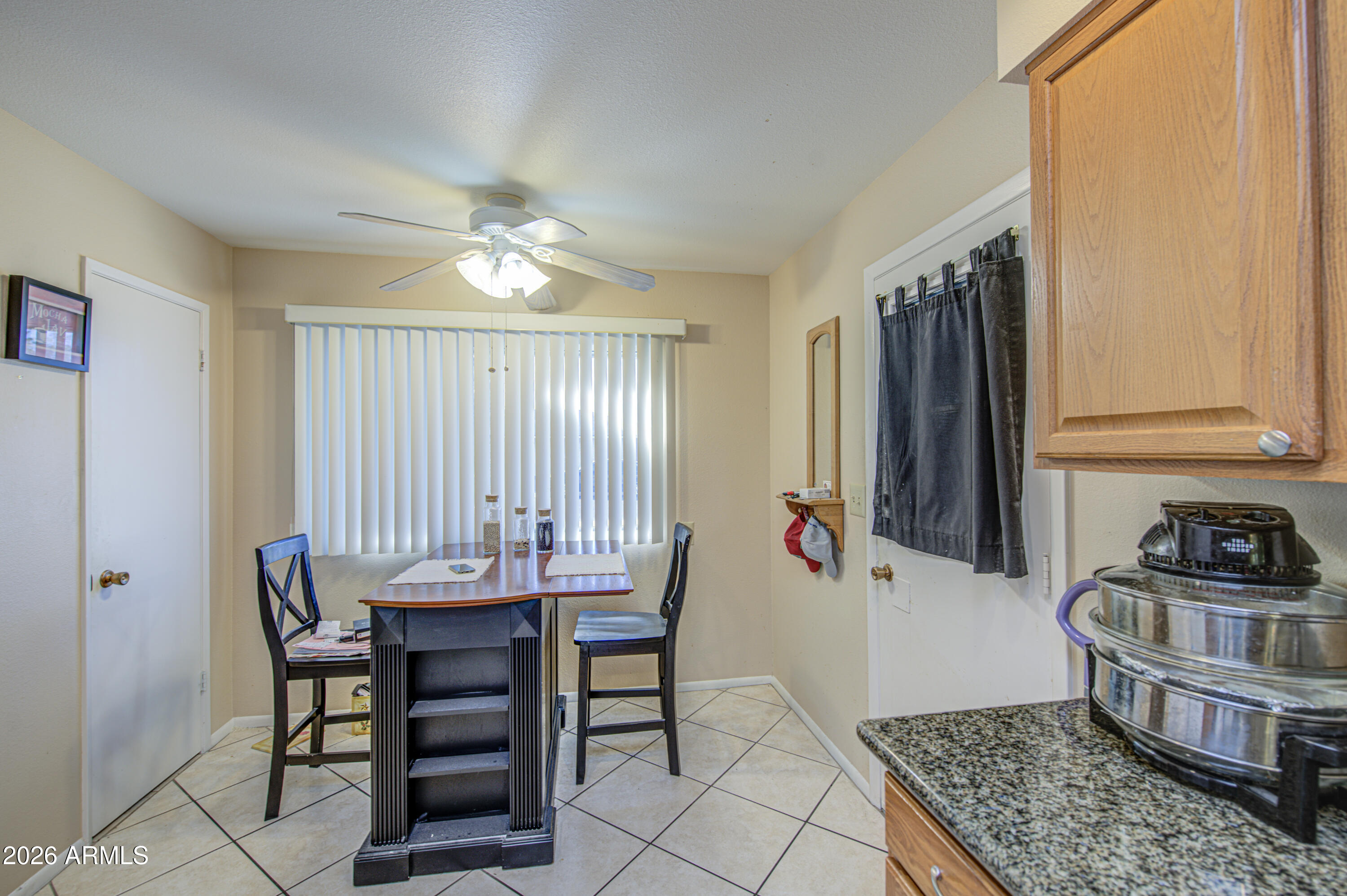 10022 W Kingswood Circle — photo